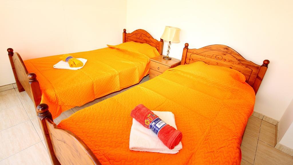 לרנקה Panikos Beach Apartment I מראה חיצוני תמונה