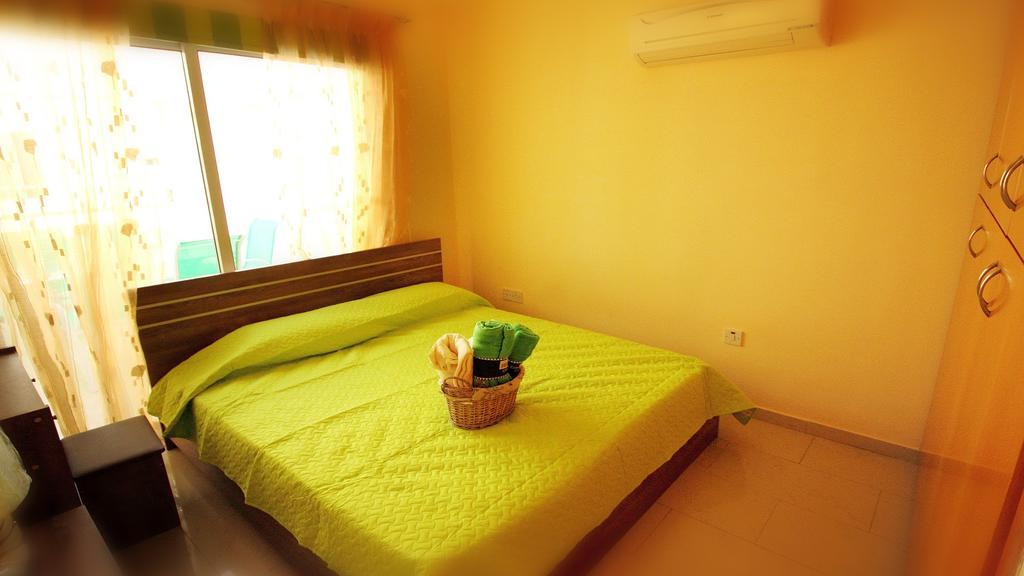 לרנקה Panikos Beach Apartment I מראה חיצוני תמונה